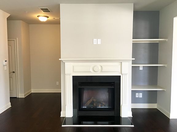 5th image of 2111 Westhill Dr SE