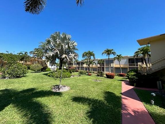 3rd image of 1250 Atlantic Shores Boulevard #105