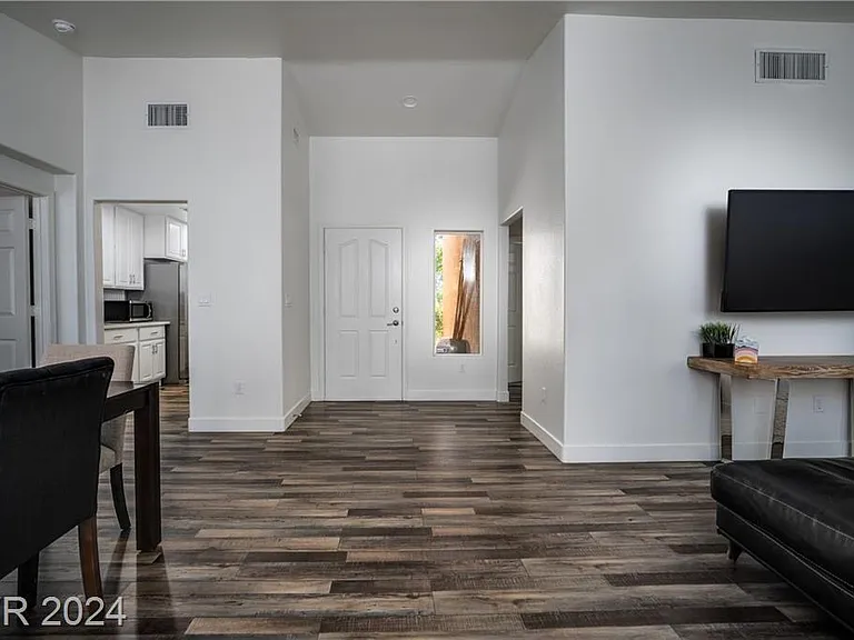 9433 Grand Mesa Dr — Photo 7