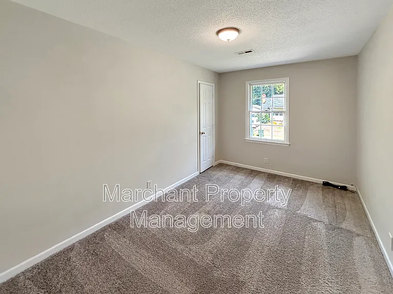 118 Creek Dr — Photo 10