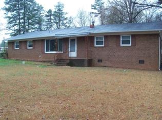 5925 Milhaven Ln, Charlotte, NC 28269