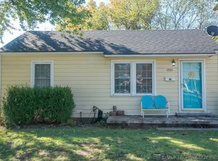 1001 W Spring St, Collinsville, OK 74021