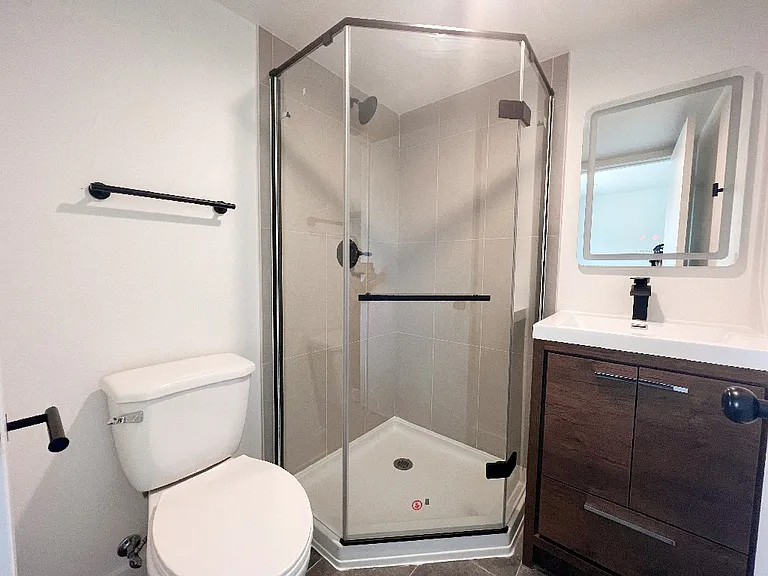 1439 W 37th Dr — Photo 29