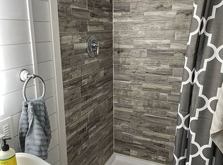 17 Pondfield Rd, New Fairfield, CT 06812