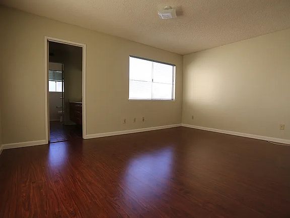 2nd image of 1332 Kimberly Ave