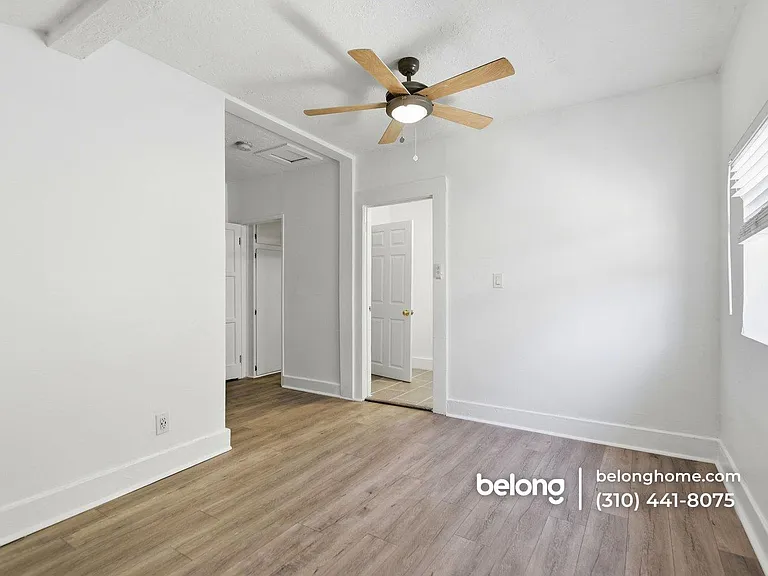 1478 W Vernon Ave #1 — Photo 16