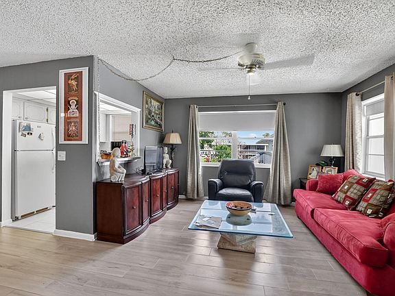 2nd image of 313 Durham Circle #I