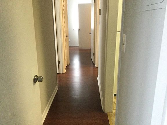 3rd image of 3210 Orleans Dr APT 7