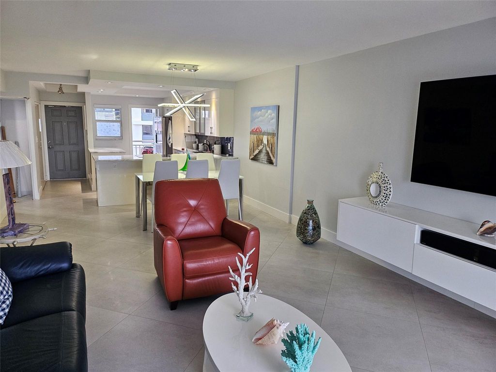 750 N Ocean Boulevard #503, photo 8