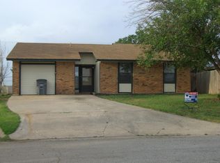 3902 SW Mesquite Dr, Lawton, OK 73505