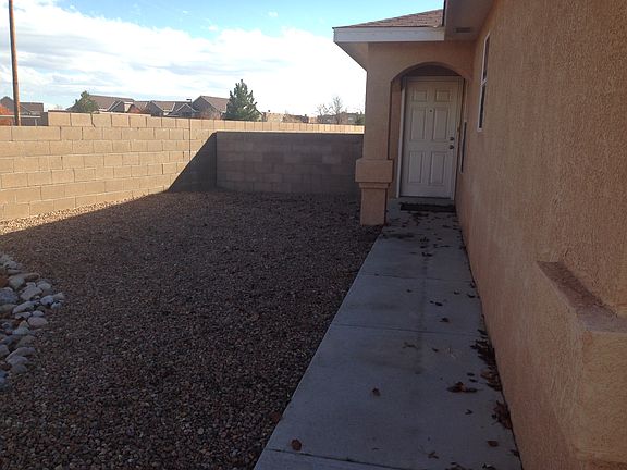 3rd image of 6600 Country Hills Ct NW