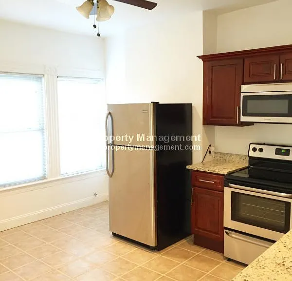 151 Centre St #1 — Photo 3