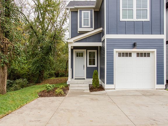 3rd image of 611A River Rouge Dr