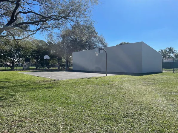 112 Banyan Circle, Jupiter, FL 33458