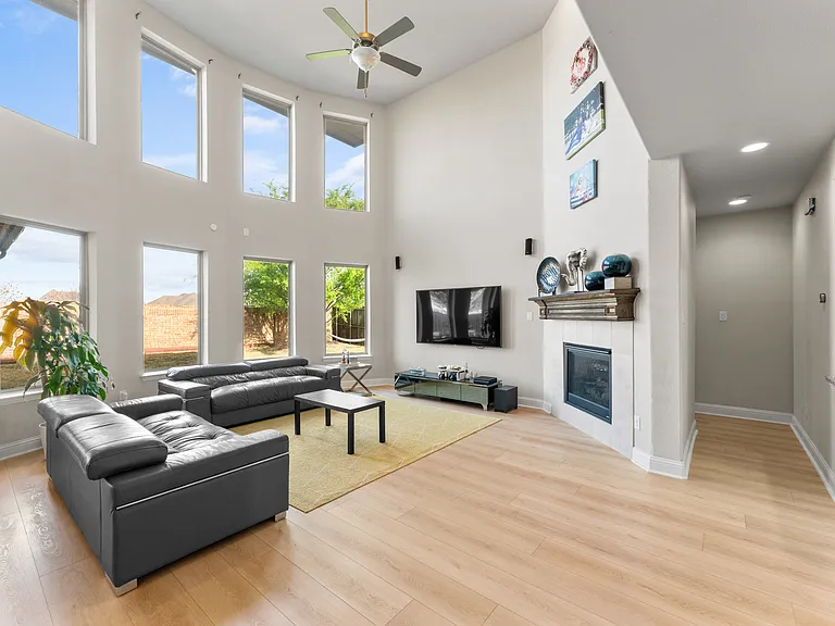 4195 Kate Dr — Photo 5