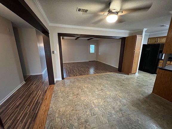 4th image of 359 Park Way Ct W