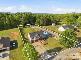 120 Walnut Ln, Taylorsville, NC 28681