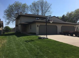 2409 W Jonathon Dr, Appleton, WI 54914