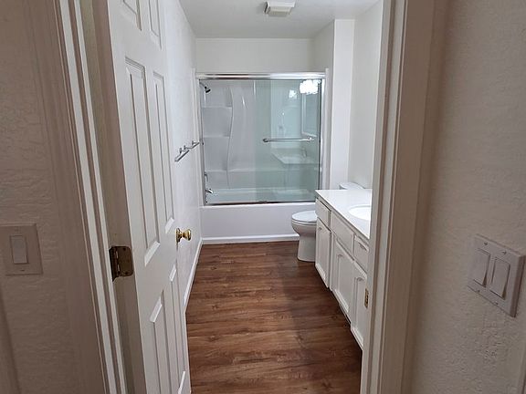 5th image of 11436 Columbia Village Dr