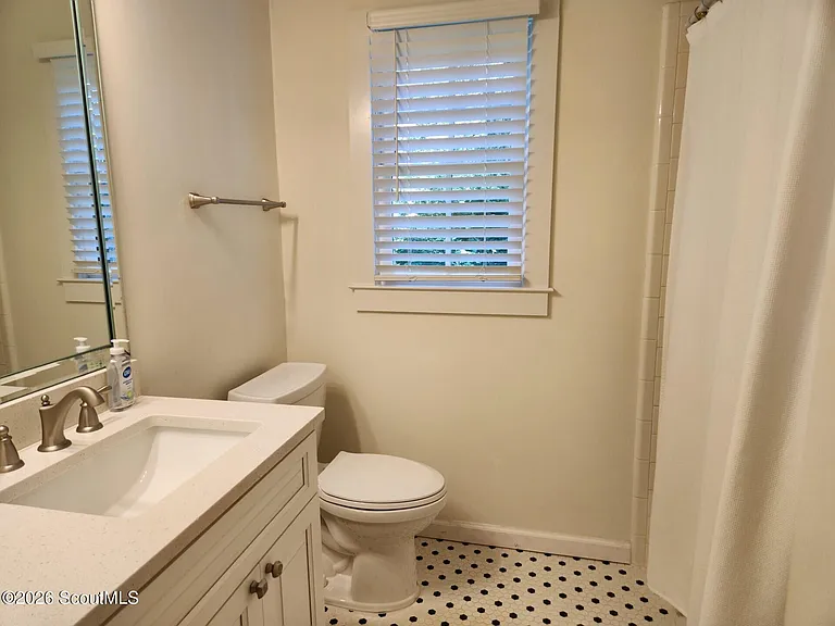 110 Jacobs Rd — Photo 16