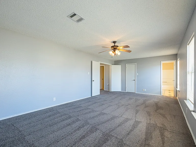 1240 Dexford Dr — Photo 22