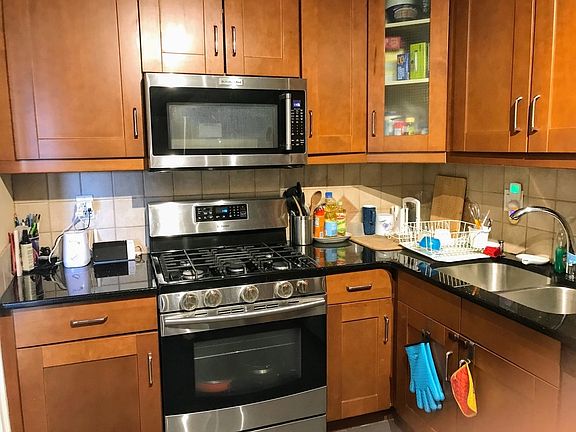 5th image of 70-31 108th St #6J