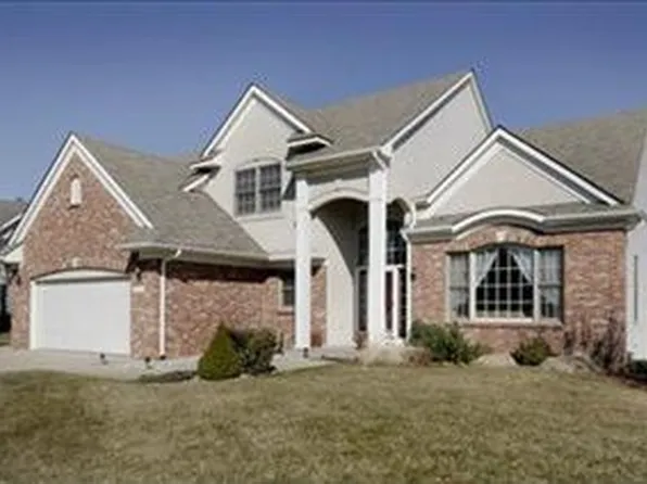 7511 Dunross Dr, Portage, MI 49024