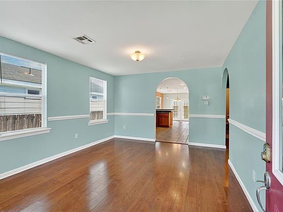 3rd image of 5145 Saint Anthony Ave