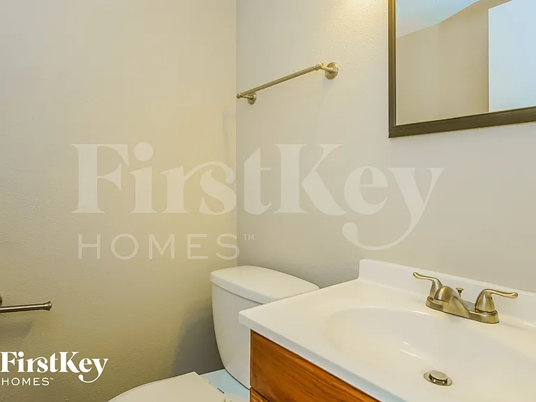 1727 Duarte Dr — Photo 15
