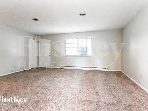 5th image of 819 Moss Oak Ct