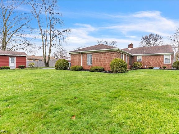 5th image of 401 Mansell Dr