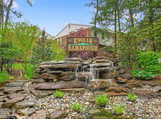 585 Lenape Ct, Suffern, NY 10901
