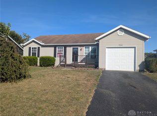 210 Berschet Dr, South Charleston, OH 45368