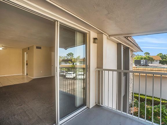 2nd image of 1830 Maravilla Ave APT 509