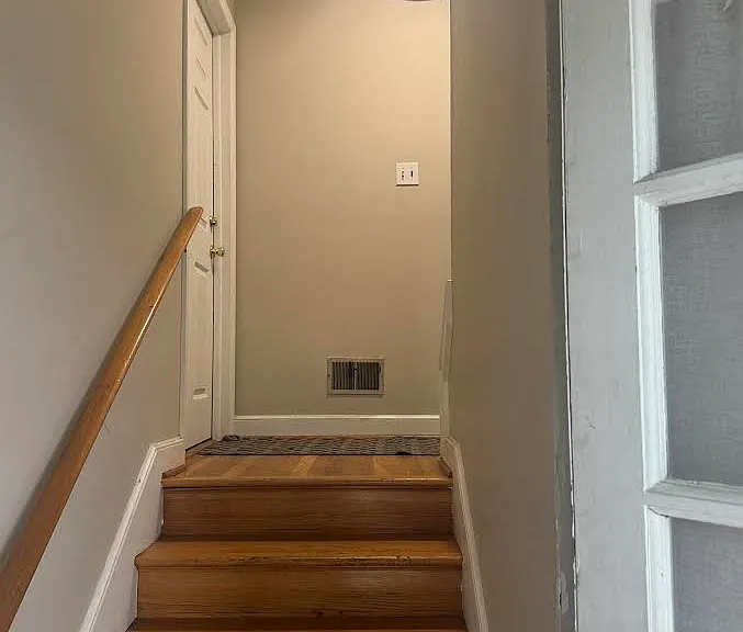 311 Forrest Ave #B — Photo 3
