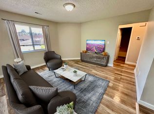 1059 Mazatlan Cir APT A, Colorado Springs, CO 80910