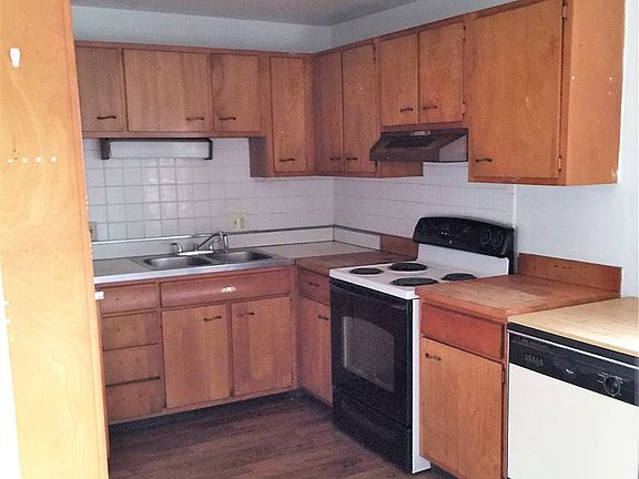 Stove not included. Can rent the stove for $20 a month. Dish