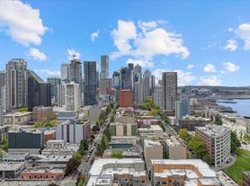 121 Vine St