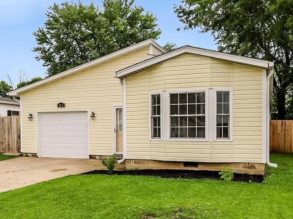 3193 Westpointe Dr, Franklin, IN 46131