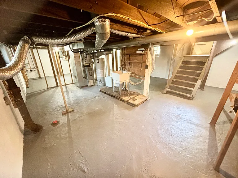 2576 Graham Rd — Photo 14