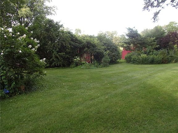 3rd image of 142 S Country Club Ct