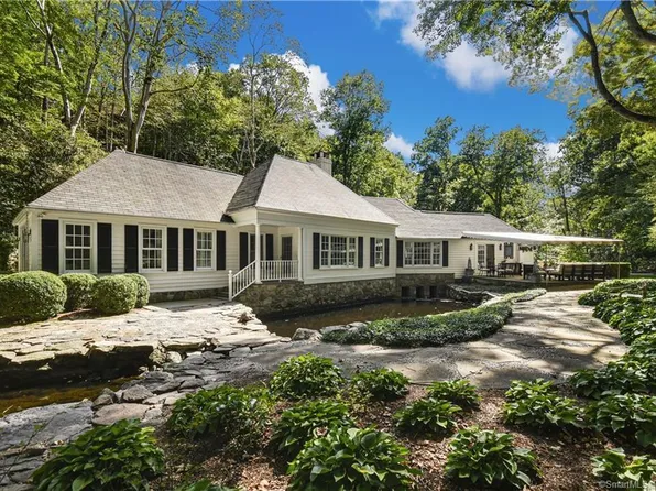 1102 Rock Rimmon Road, Stamford, CT 06903
