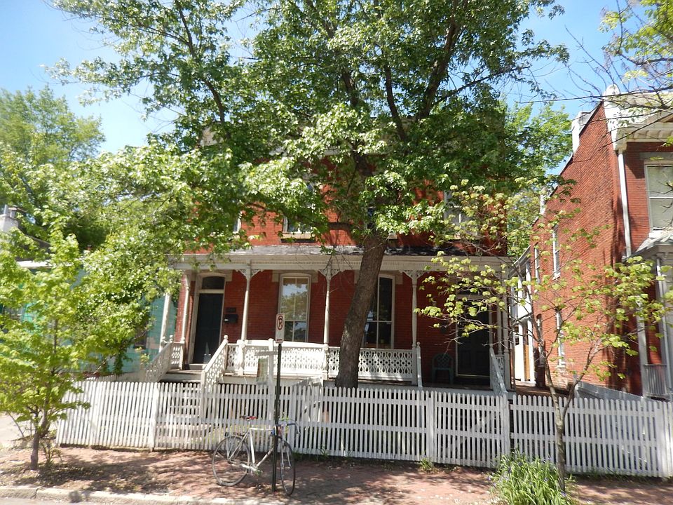 1st image of 106 1/2 S Pine St