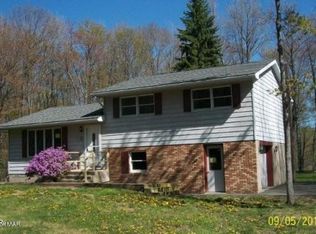 310 Lake Spangenberg Rd, Jefferson Township, PA 18436