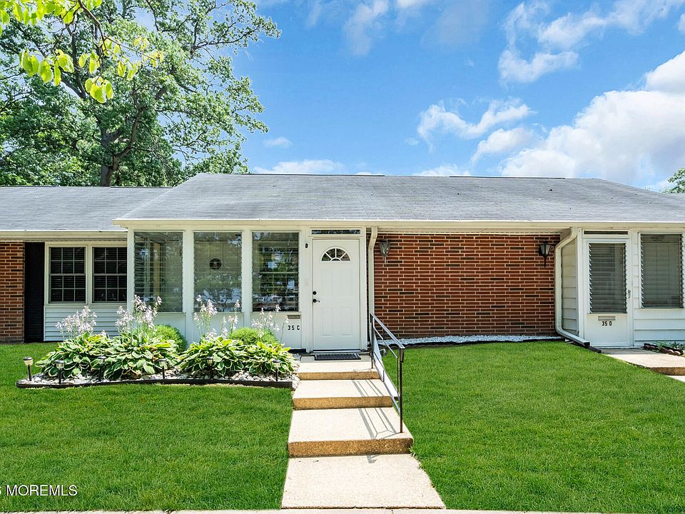 1st image of 35C Cambridge Court