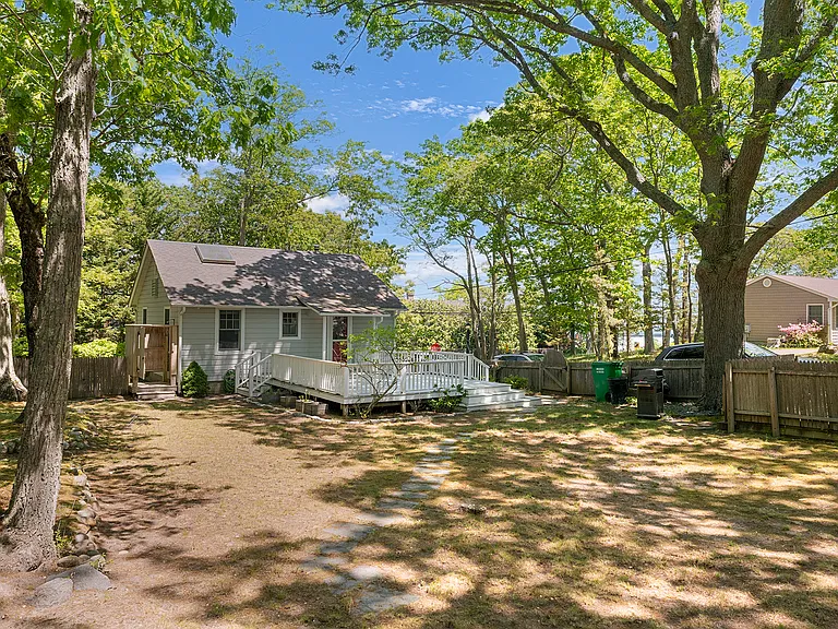 3580 Noyac Rd — Photo 15