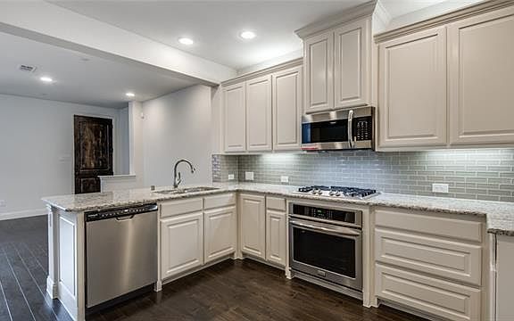 5th image of 5312 McPherson Ln