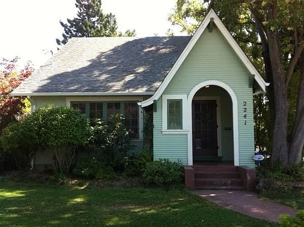1st image of 2241 Stockton St