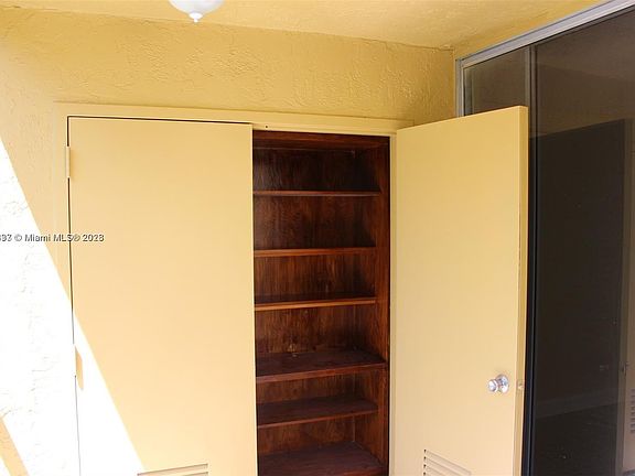 5th image of 8235 Lake Dr APT 306