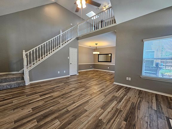 4th image of 6127 Richwater Dr